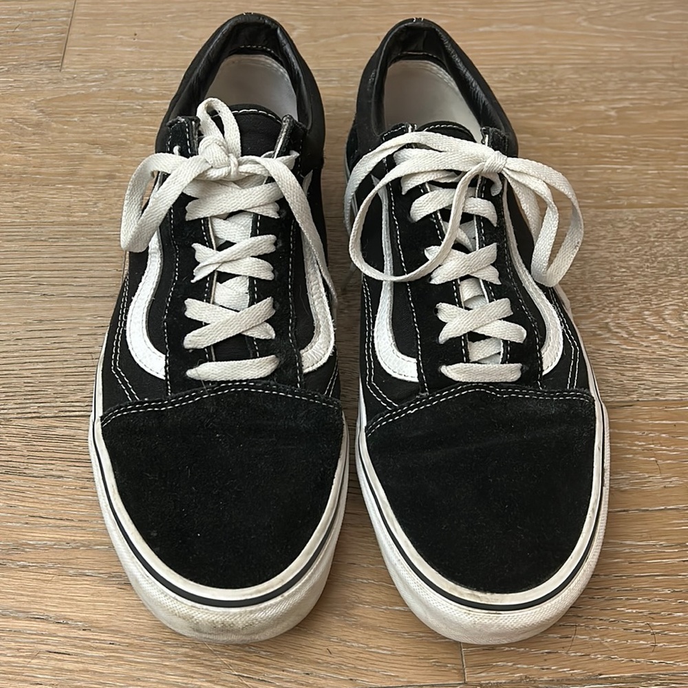 Vans old stool black sneakers men’s size 11